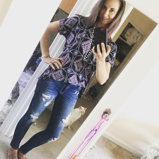 Heartland Top Black Medallion