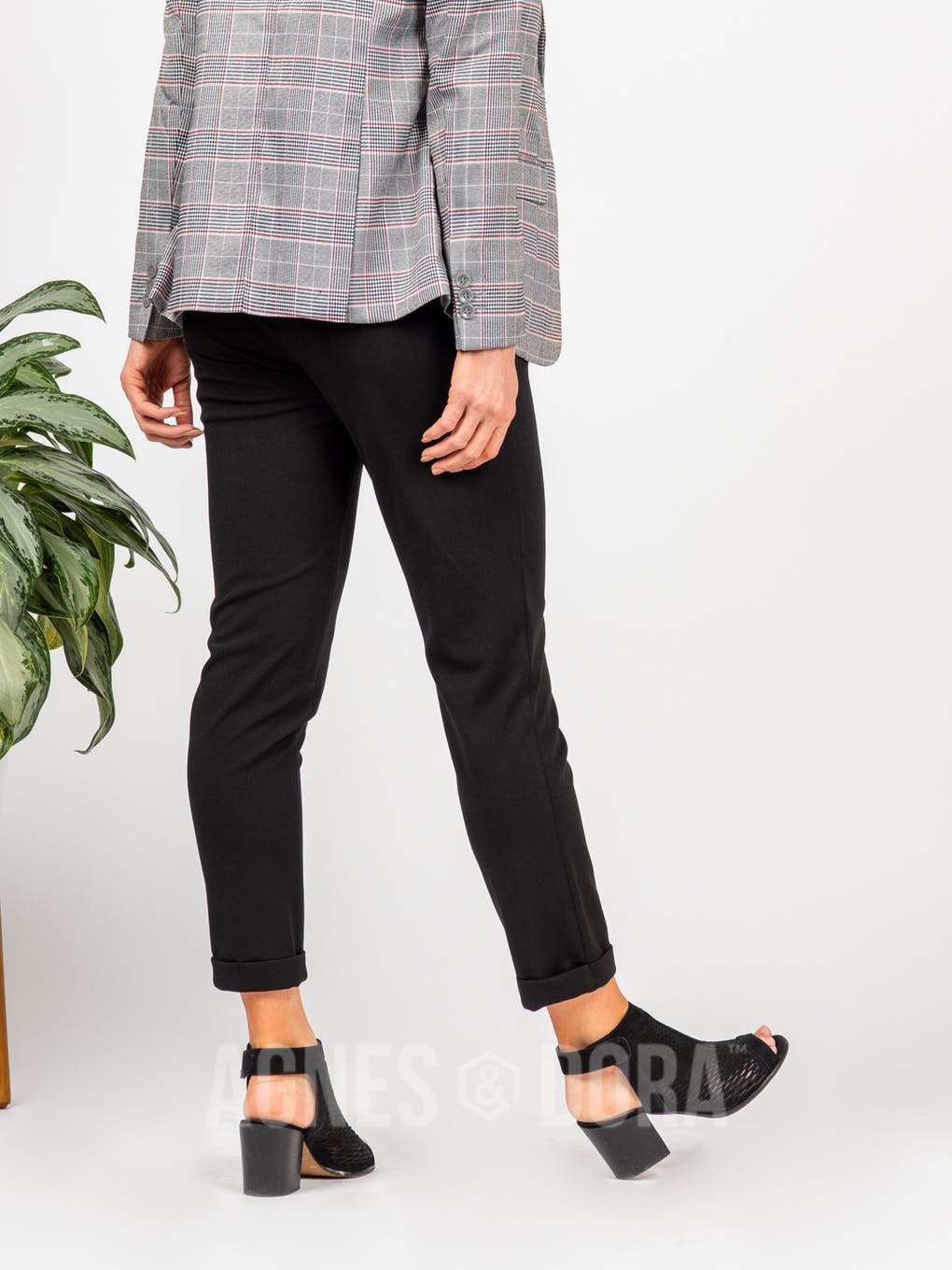 Weekend Wander Weekday Pant Black