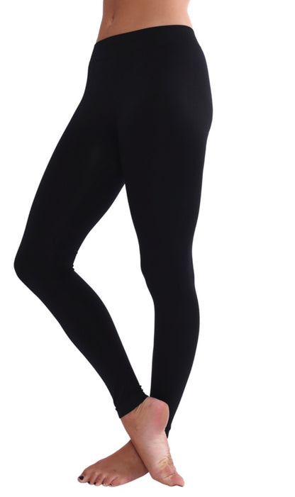 The Essential Black Seamless Leggings – One Size & Plus