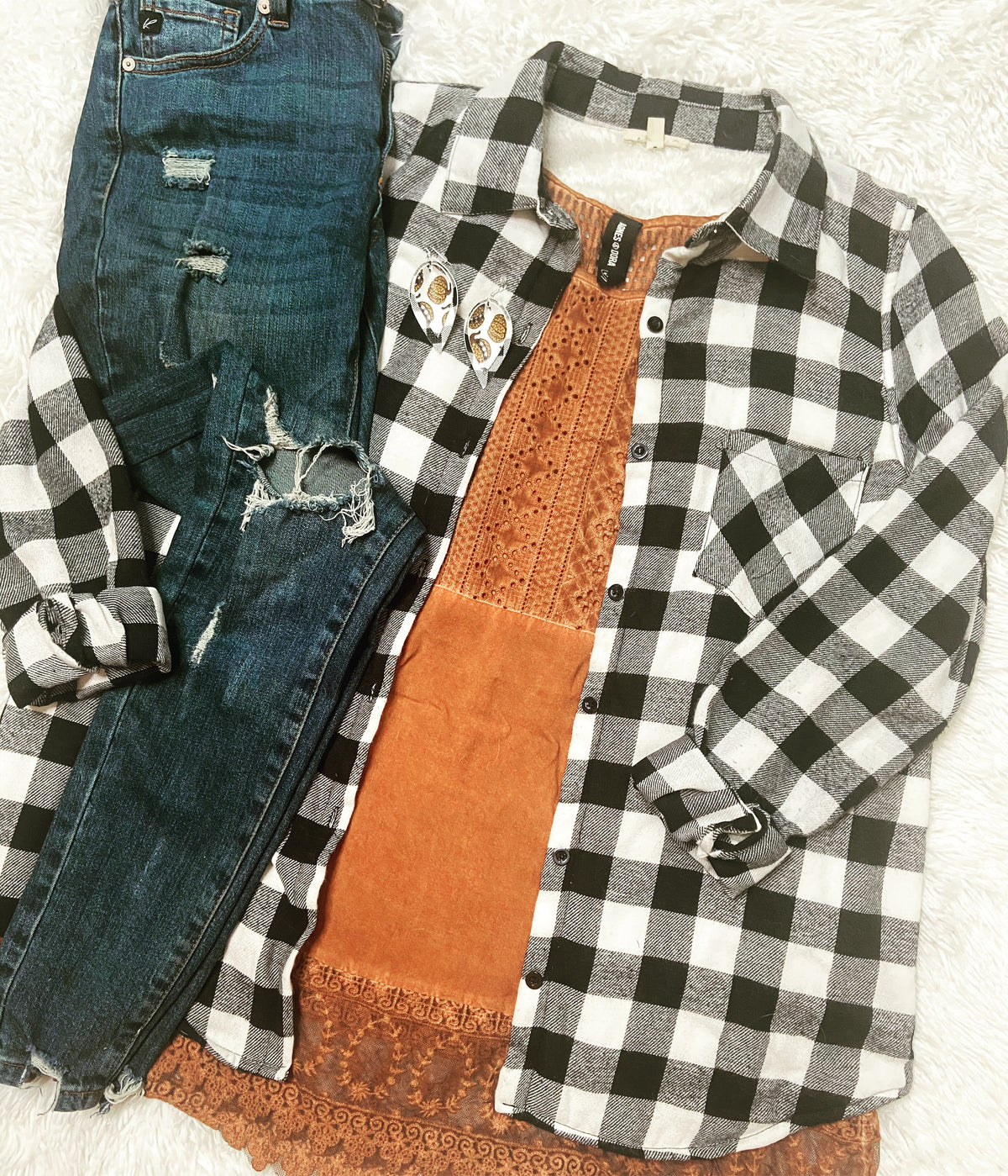 The Northwood Black & White Fleece-Lined Plaid Flannel